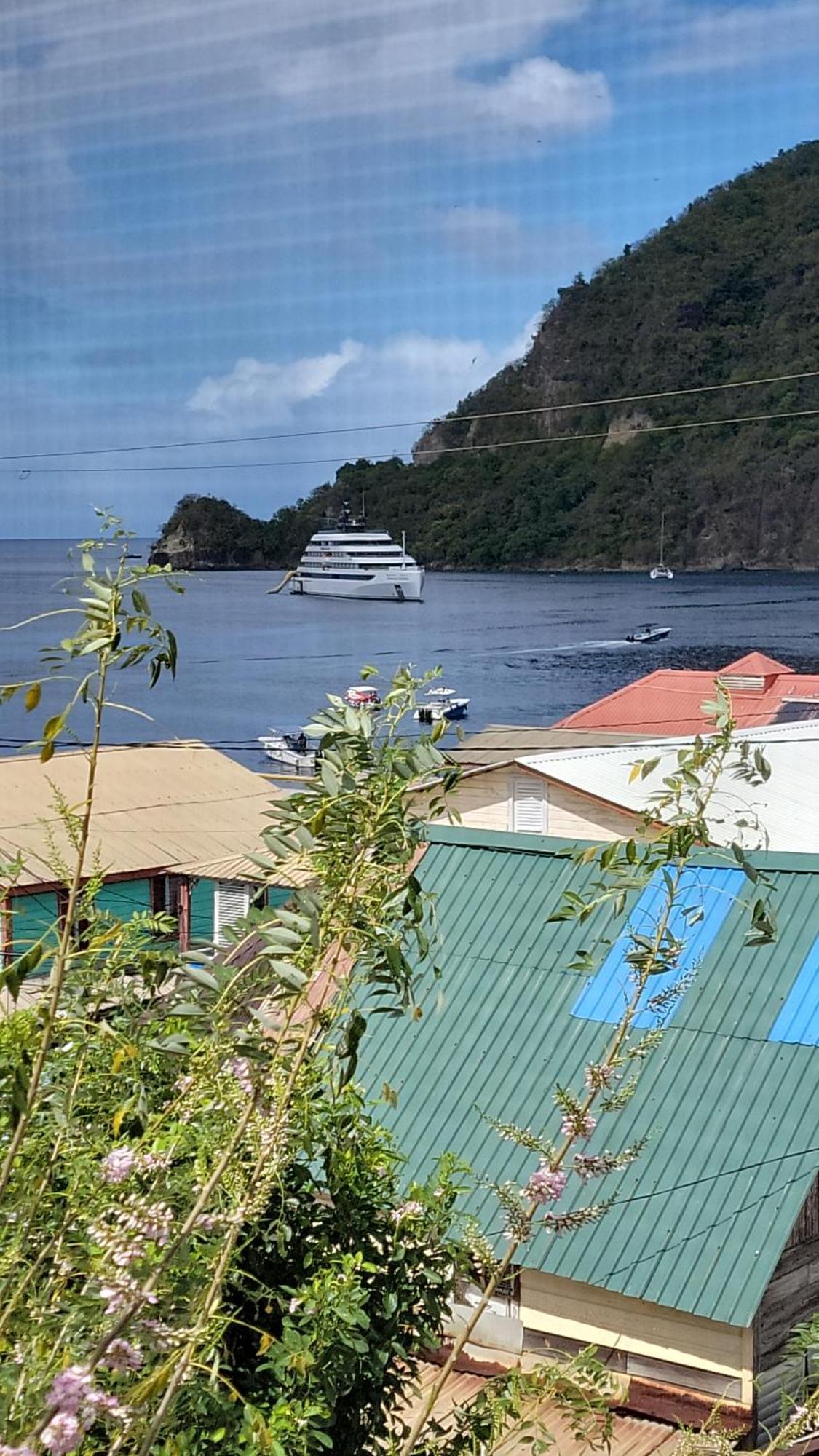 Garfields Hiddengem Vila Soufrière Exterior foto